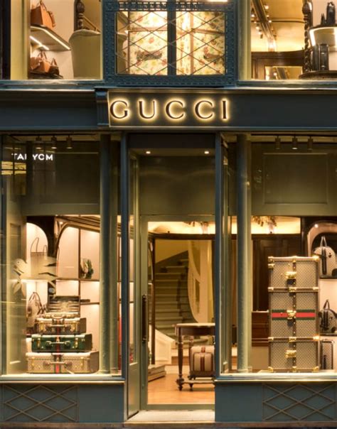 gucci paris locations